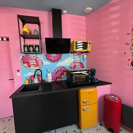 Villa, 8 Max, 2 Jacuzzi, Arcade, Billard, Parking Épernay