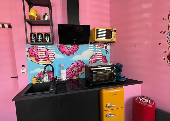 Centre Pop & Fun, Parking, Jacuzzi, Arcade, Billard, Ping Pong 8 Pers Famille, Amies, Evjf Ou Evjg Épernay